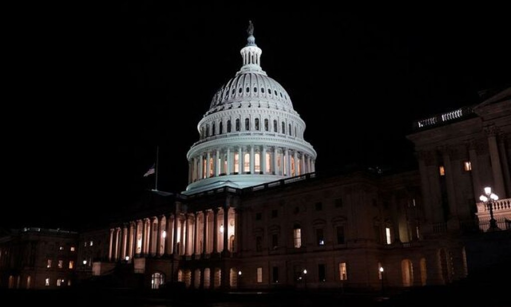 US Senate Passes Bill to End Government Shutdown, Sends to House