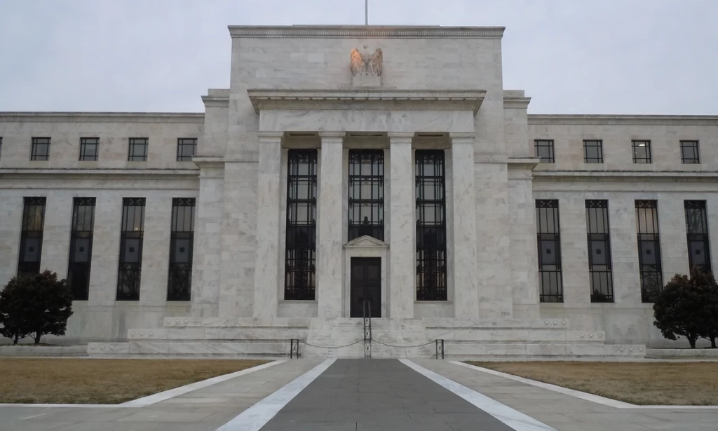 Cryptocurrencies Jump After Fed Officials Indicate Further Rate Adjustment in Near Term