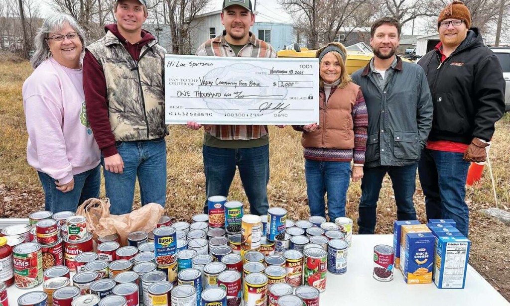 Hi-Line Sportsmen Donate To Valley Community Emergency Food Bank