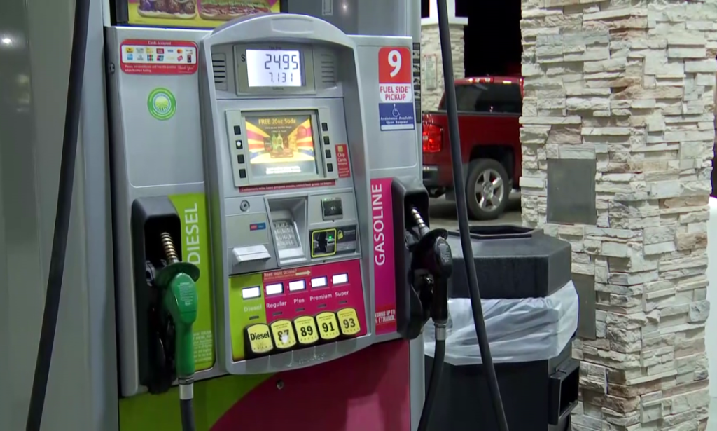 Gas prices dip below $3 a gallon, the lowest since 2021