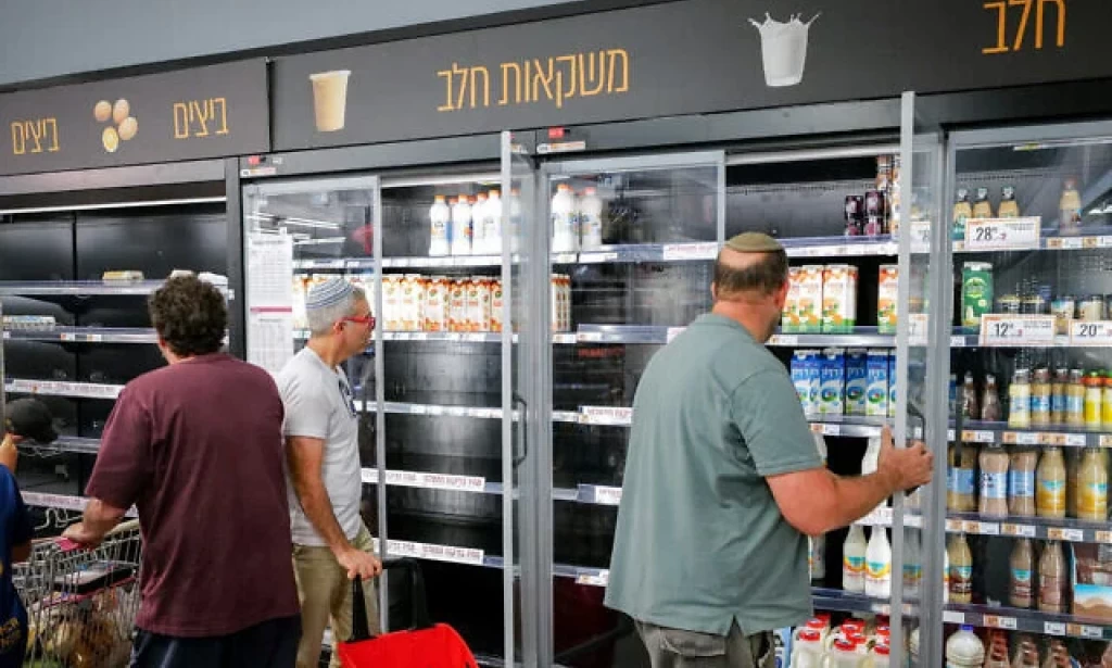 Israelis hit by soaring food prices as producers, grocers feast on wartime windfall